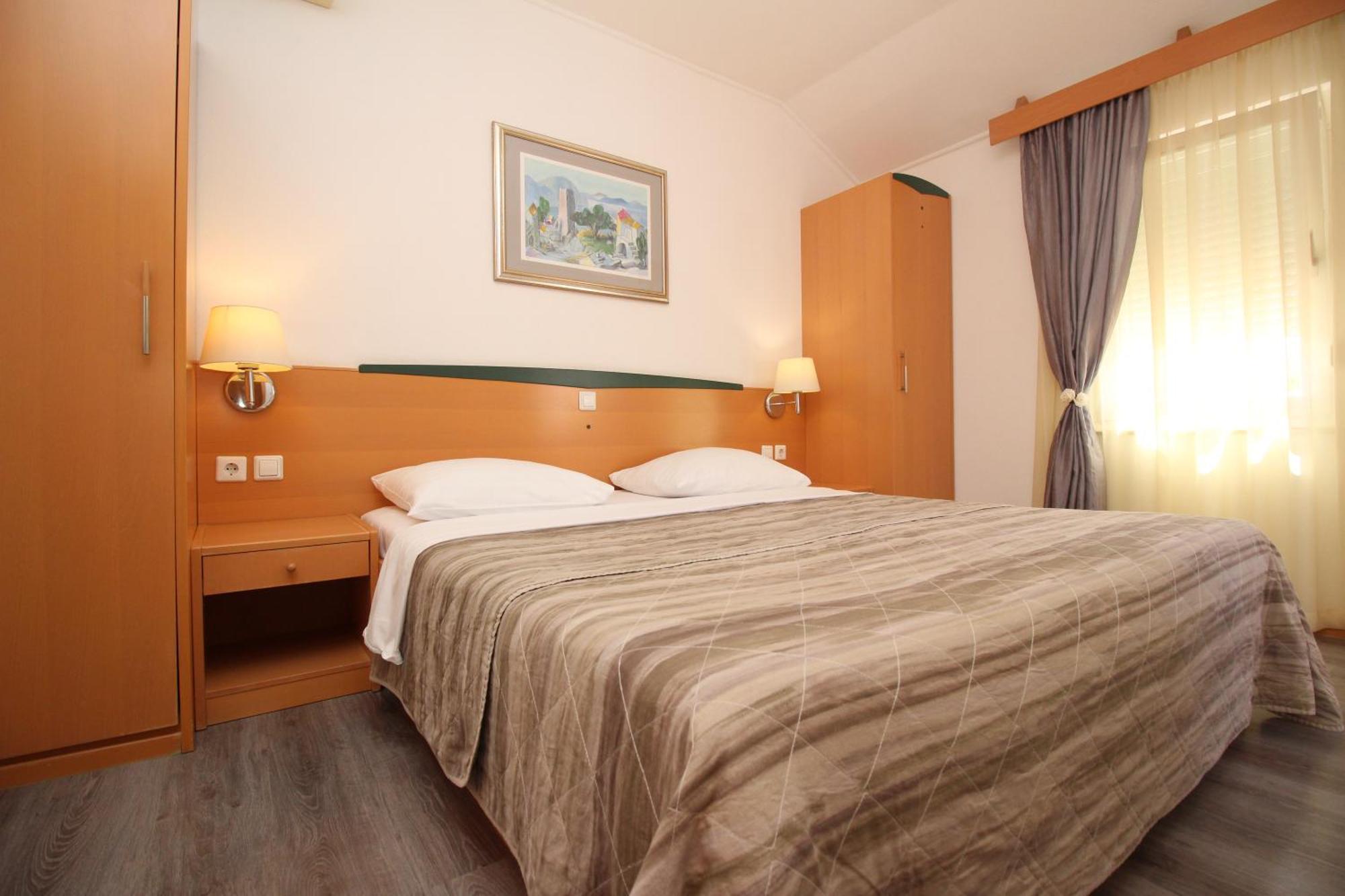 Villas Corinthia バスカ 部屋 写真