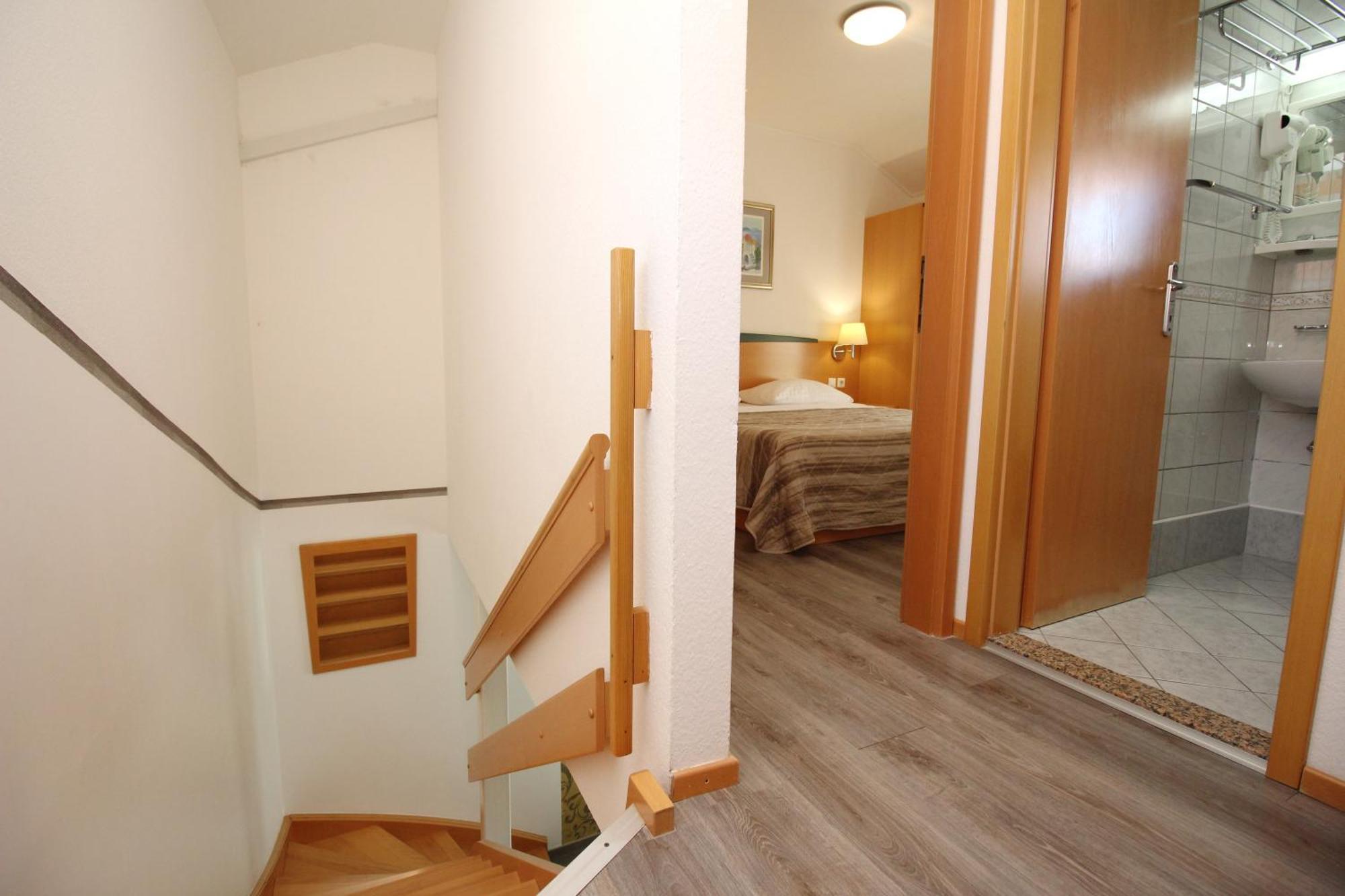 Villas Corinthia バスカ 部屋 写真